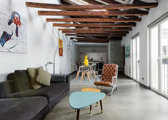 Big Apartment For 2 Person In Historic City Center